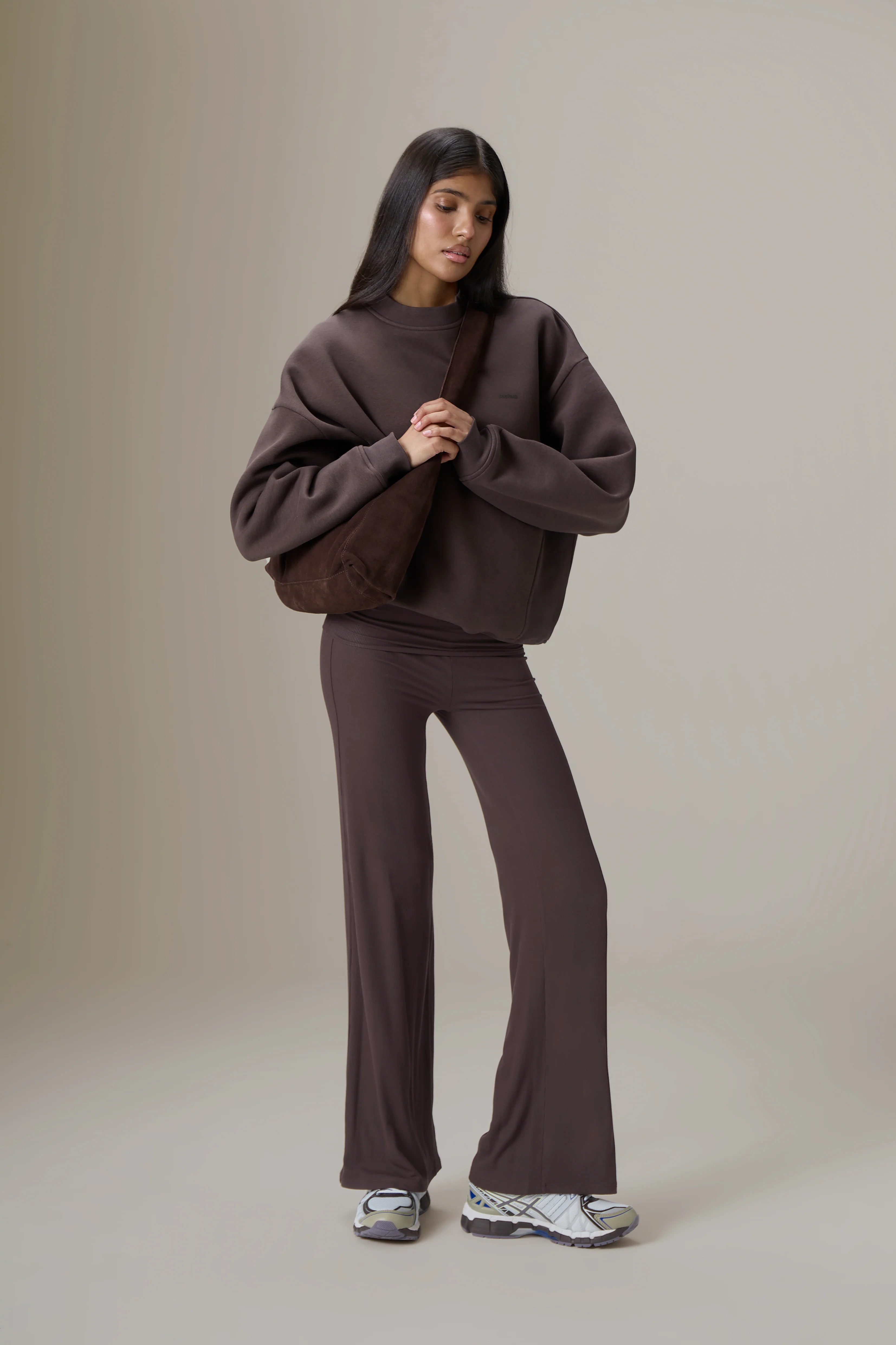 Seekers Classic Sweatshirt in Brown