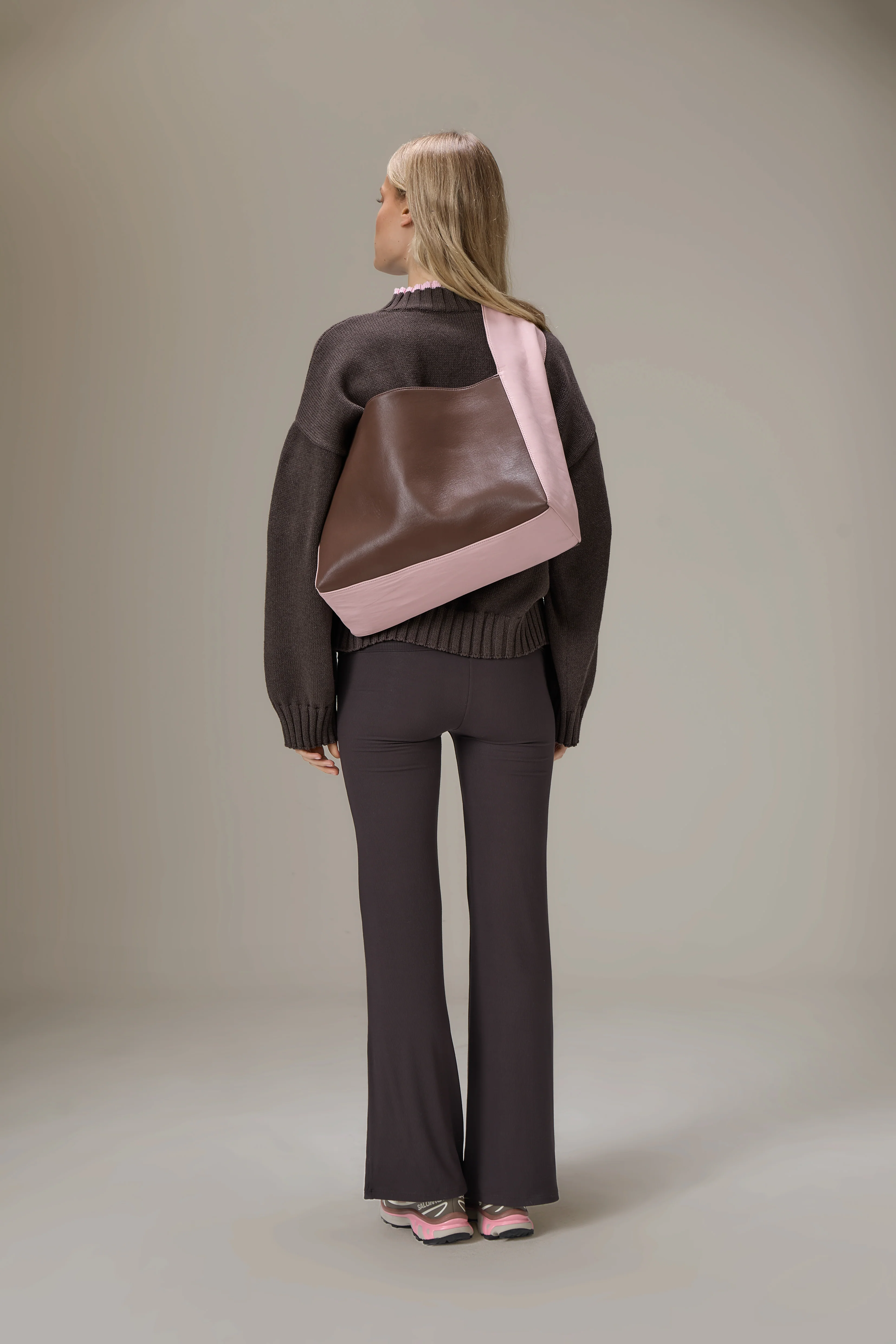 Brandy Slouchy Shoulder Bag in Contrast Pink